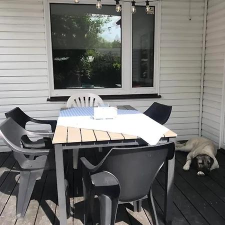 Holiday home Jednorodzinny Dom Westchnien W Dziwnowie Dziwnow
